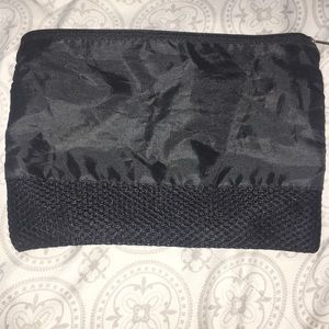 Mesh black zipper bag